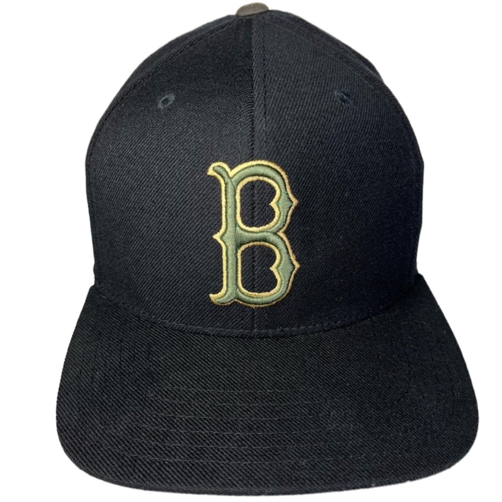 American Needle Red Sox‎ Flat Bill Snapback Black & Camo